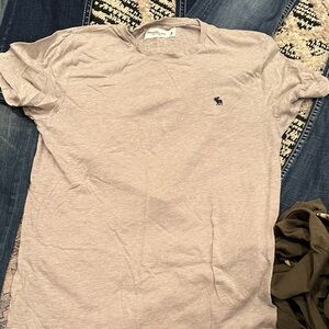 4 mens Tshirts 
Ocean & Coast 2
Abercrombie 1
Mtv dutton ranch